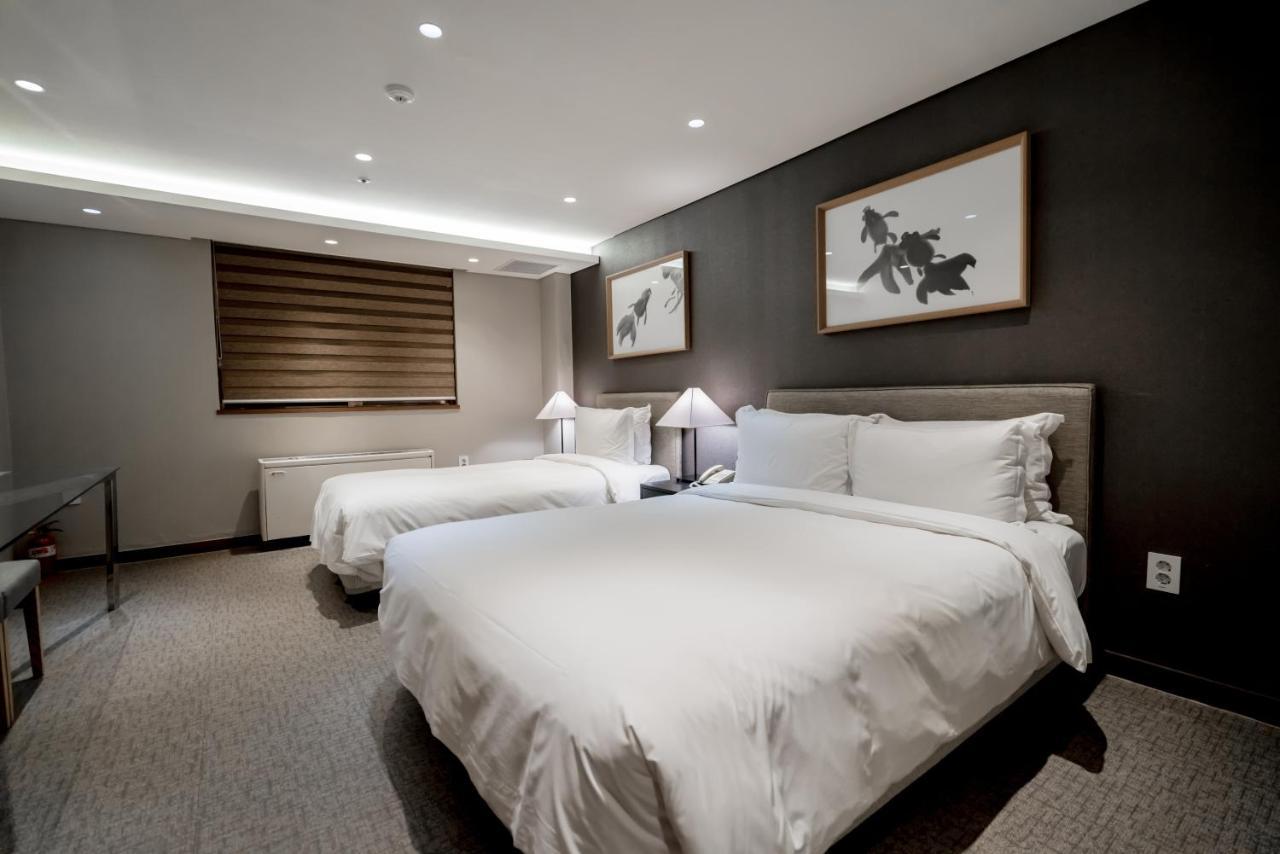 Oriens Hotel&Residences Myeongdong Seoul Exteriör bild